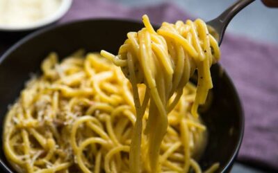 Des spaghettis alla carbonara onctueux et légers … parce que sans crème !