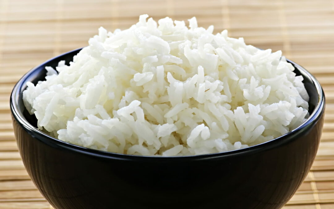 Réussissez le riz à l’asiatique avec une simple casserole