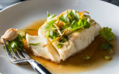 Un délicieux poisson à l’asiatique, parfaitement cuit et sans odeur grâce au micro-ondes