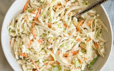 Le coleslaw : une délicieuse salade crémeuse et croquante … mais pas trop.